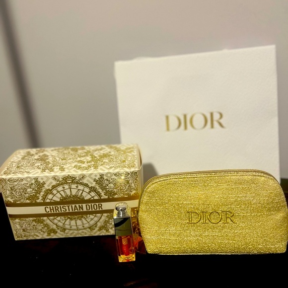 Dior bundle holiday 2024 collection beautiful cosmetics pouch Lip oil in box NEW - Picture 4 of 6